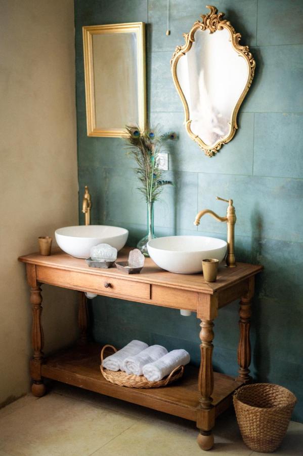 Chambres D'Hotes B&B - Chateau De Sienne Proche Avignon Orange Piscine Riviere Chusclan Buitenkant foto