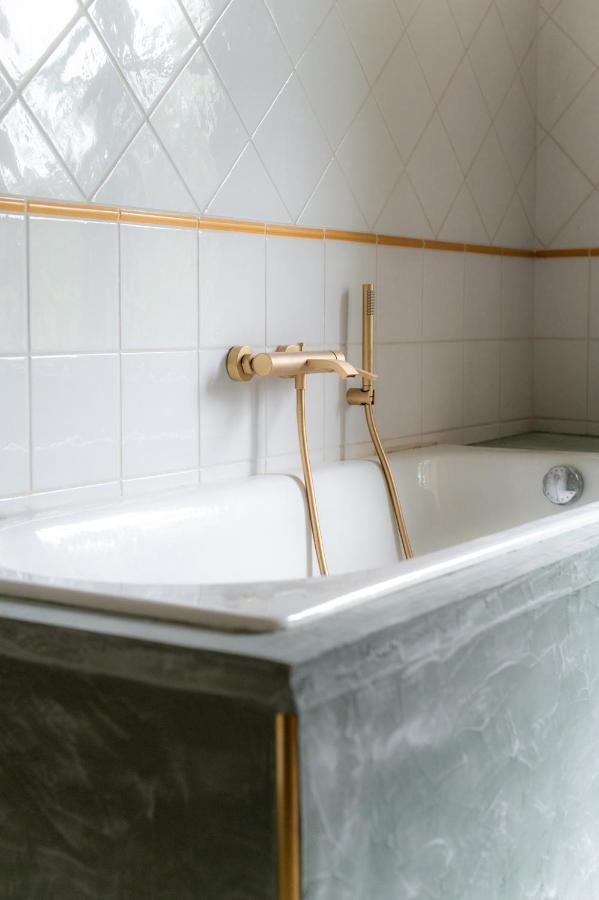 Chambres D'Hotes B&B - Chateau De Sienne Proche Avignon Orange Piscine Riviere Chusclan Buitenkant foto